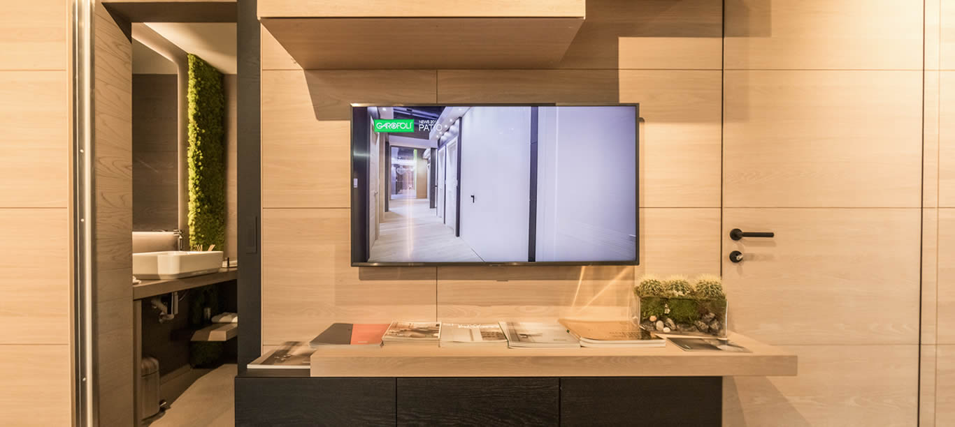 SHOWROOM SCANDICCI