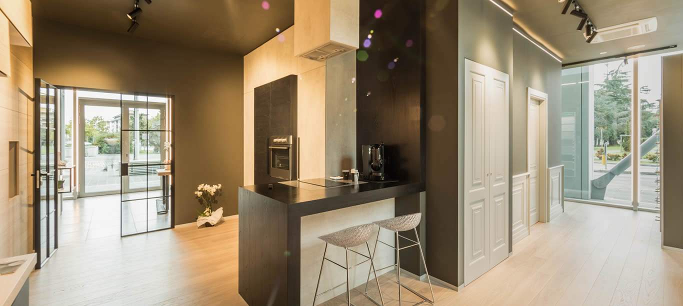 SHOWROOM SCANDICCI